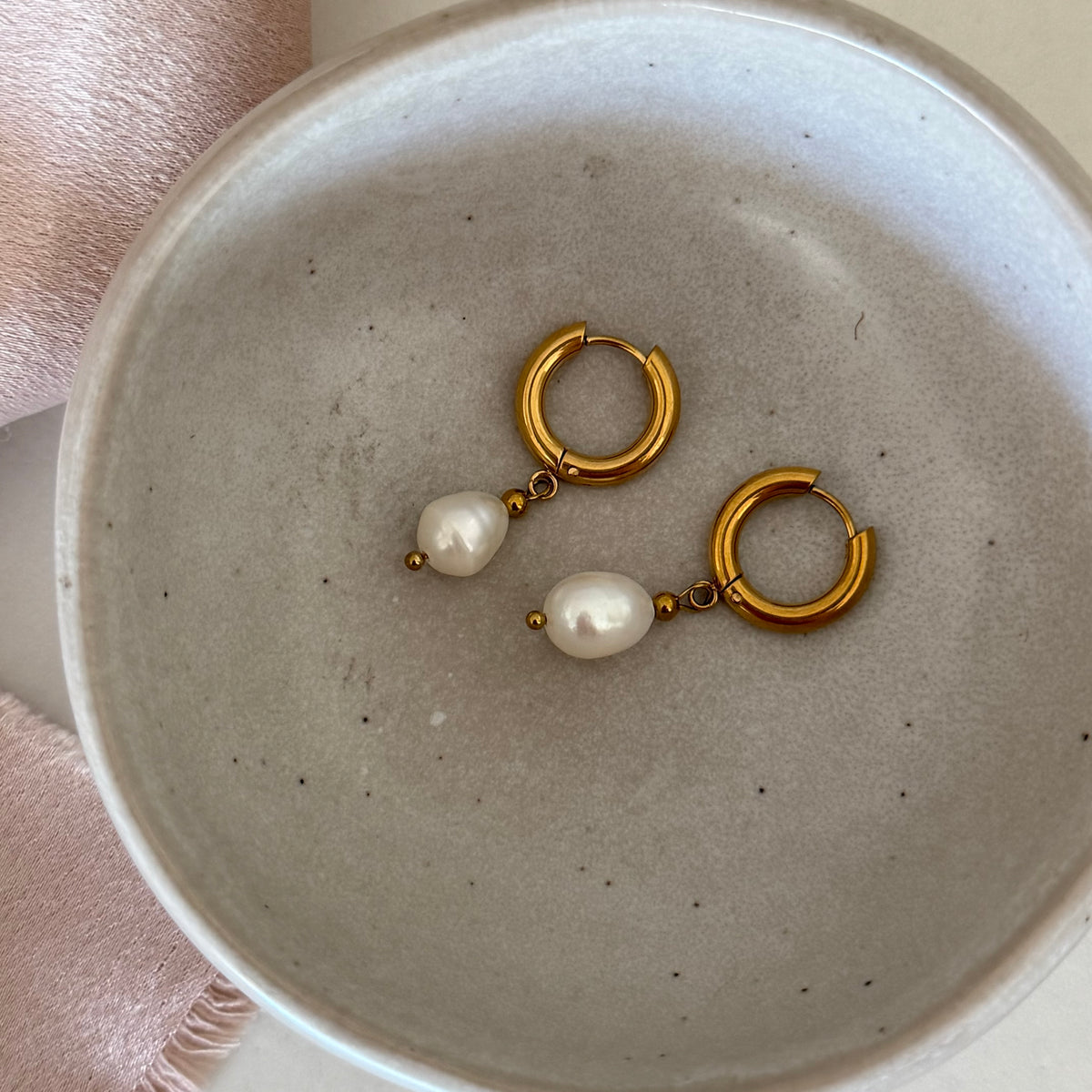Suzanne Pearl Hoops