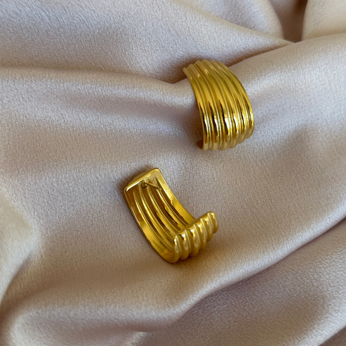 Fred Stainless Steel Hoops