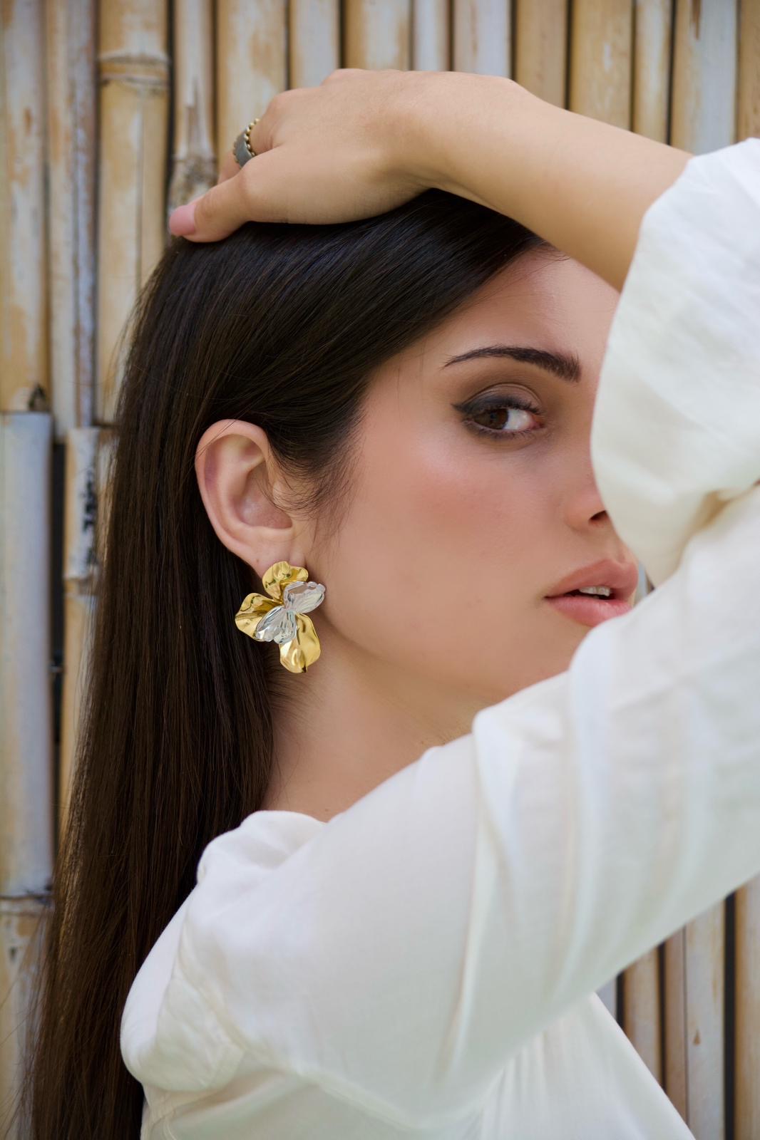 Sienna Mixed Metal Floral Earrings