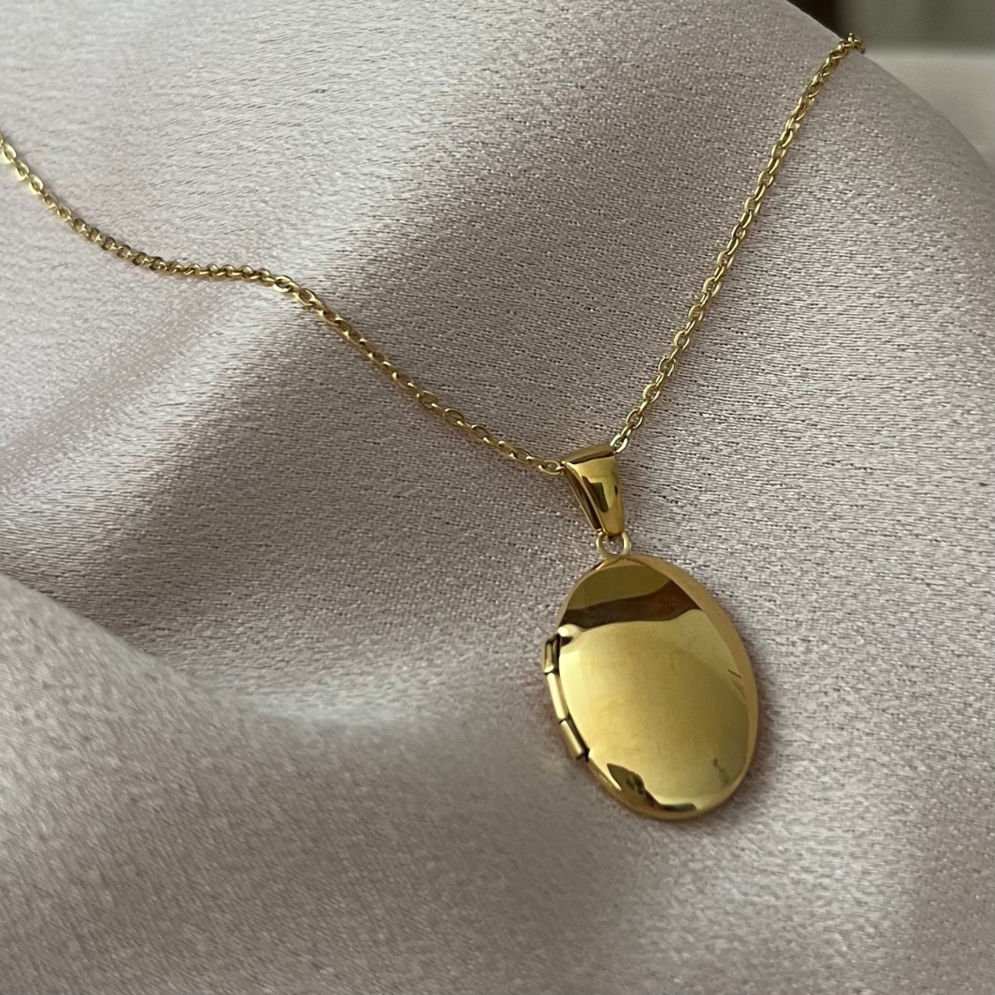 Tara Stainless Steel Locket