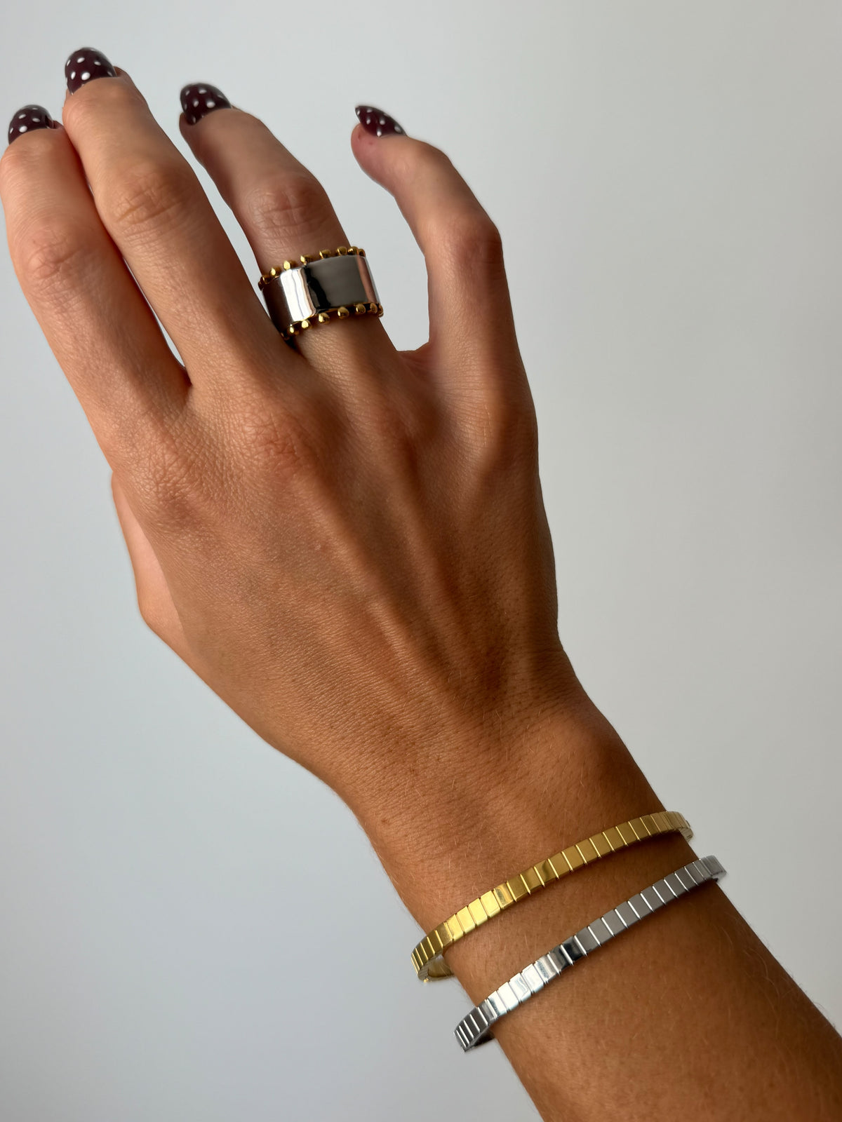 Alexia Hinge Bangle