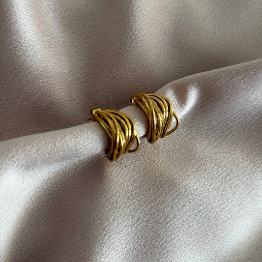 Lila Hoops