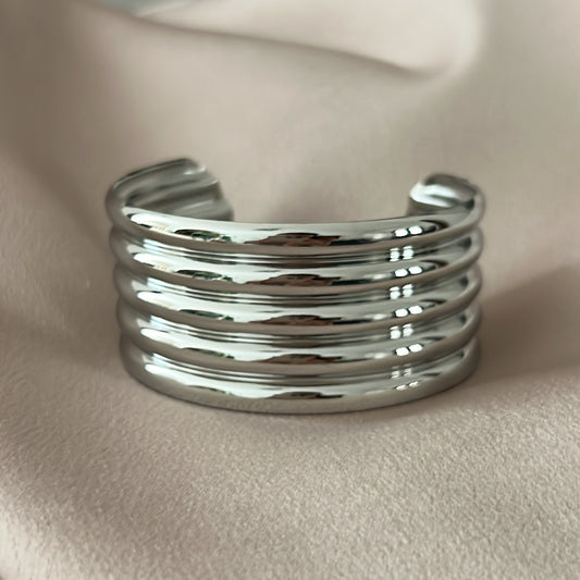 Jeanne Cuff Bracelet