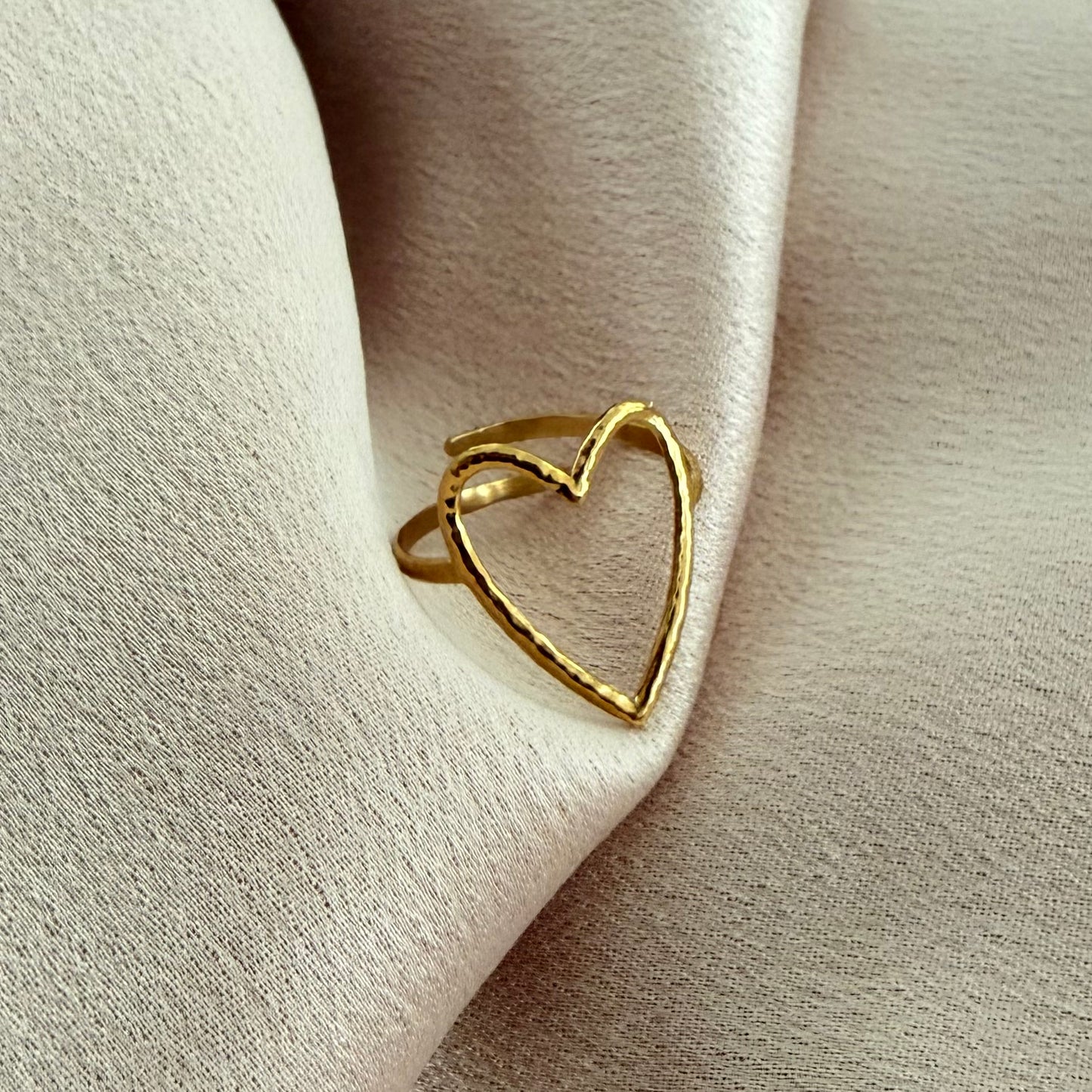 Eros Heart Ring