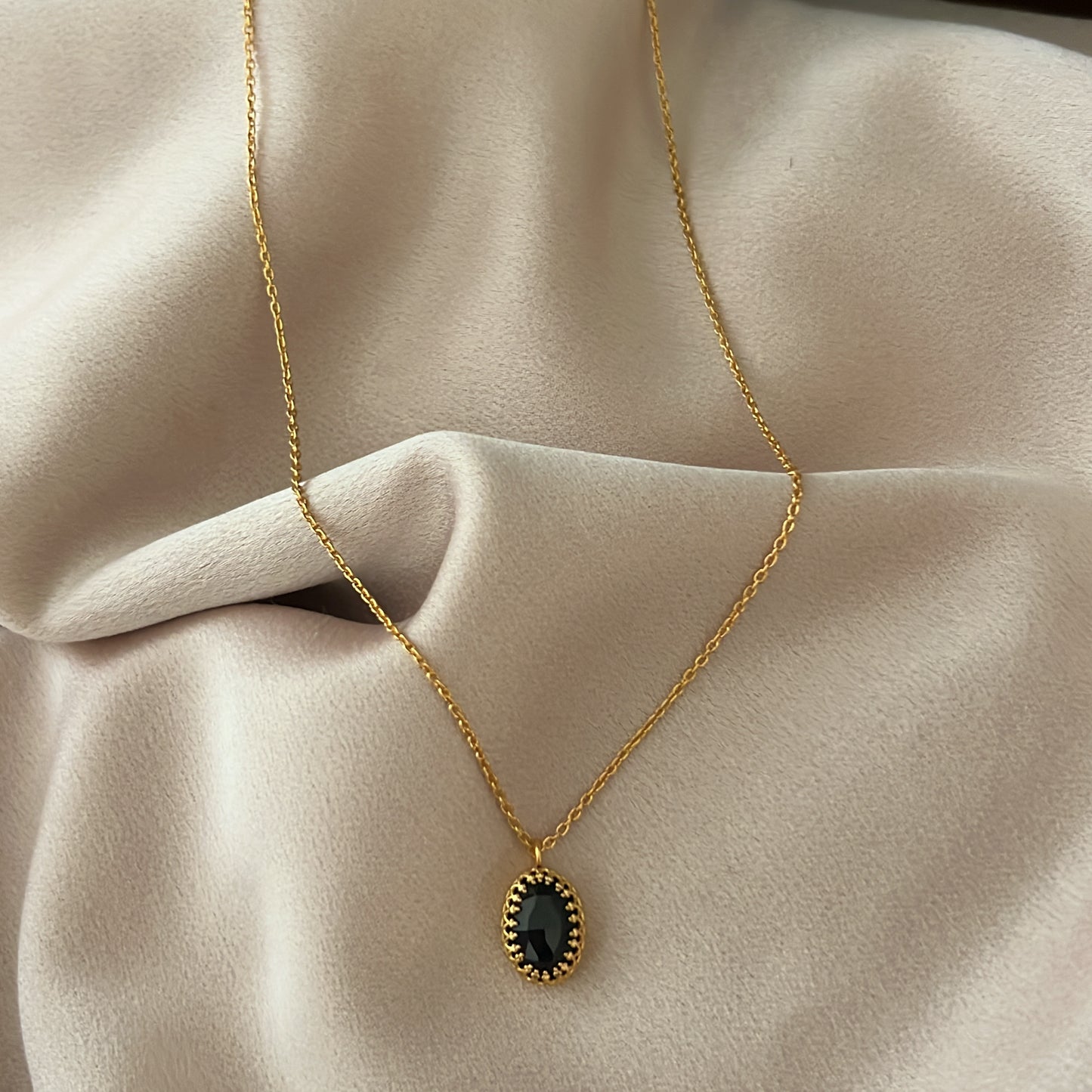 Handcrafted Black Onyx Pendant Necklace