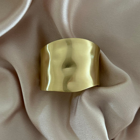 Naomi Hinged Cuff