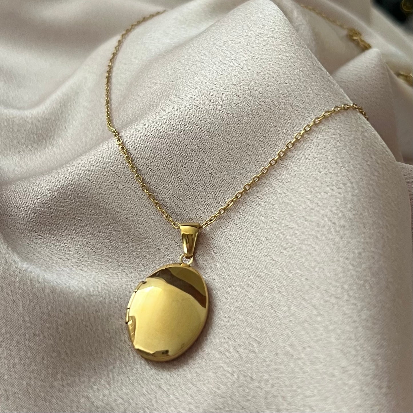 Tara Stainless Steel Locket