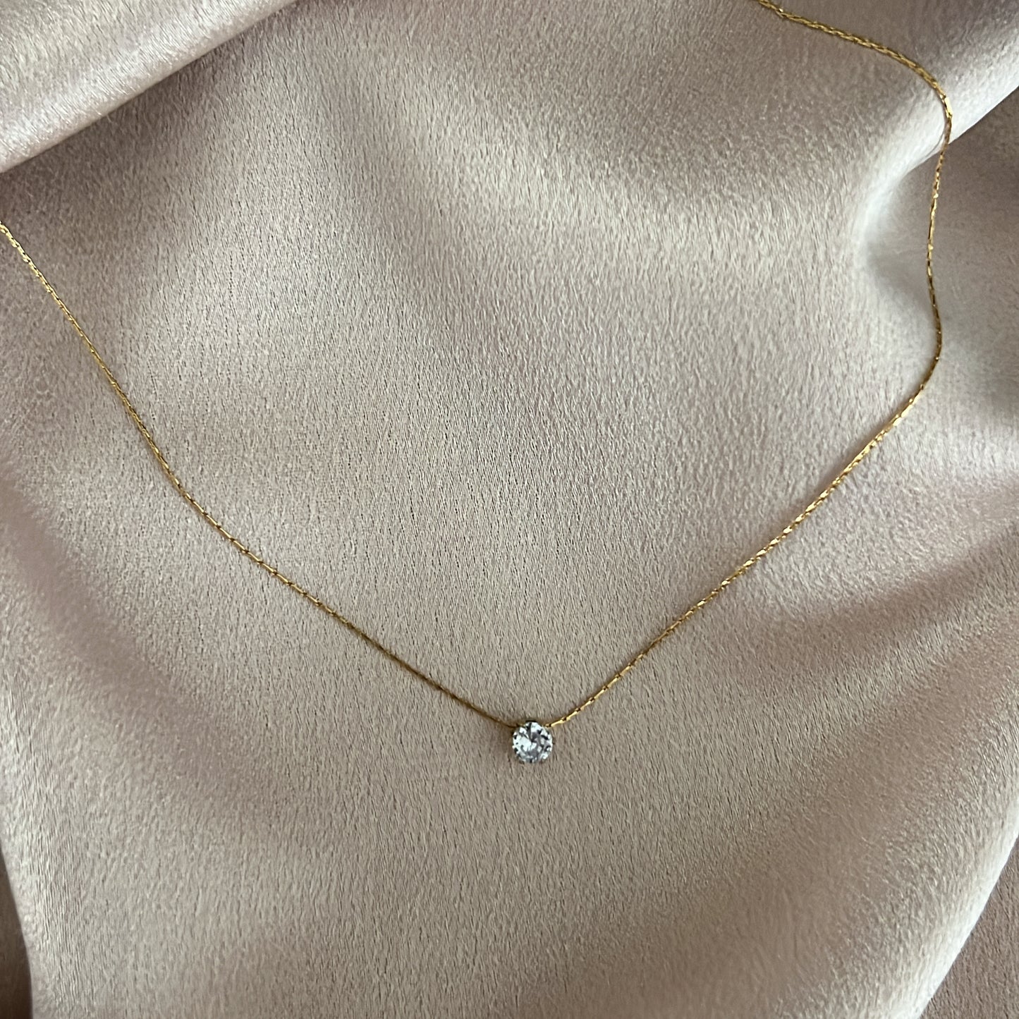 Mae Round Crystal Pendant Necklace