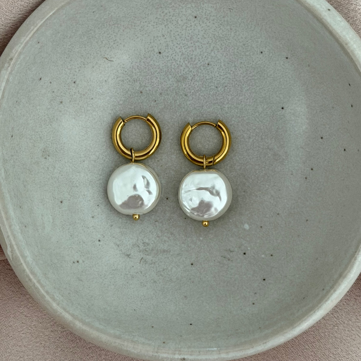 Elise Pearl Earrings