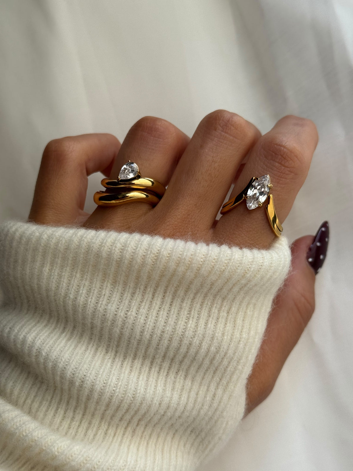 Zélie Crystal Statement Ring
