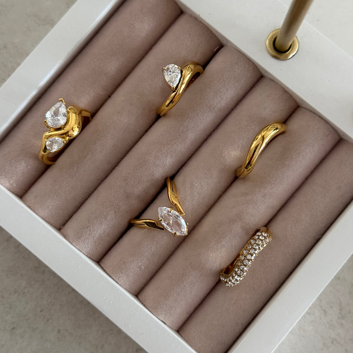 Elara Crystal Ring