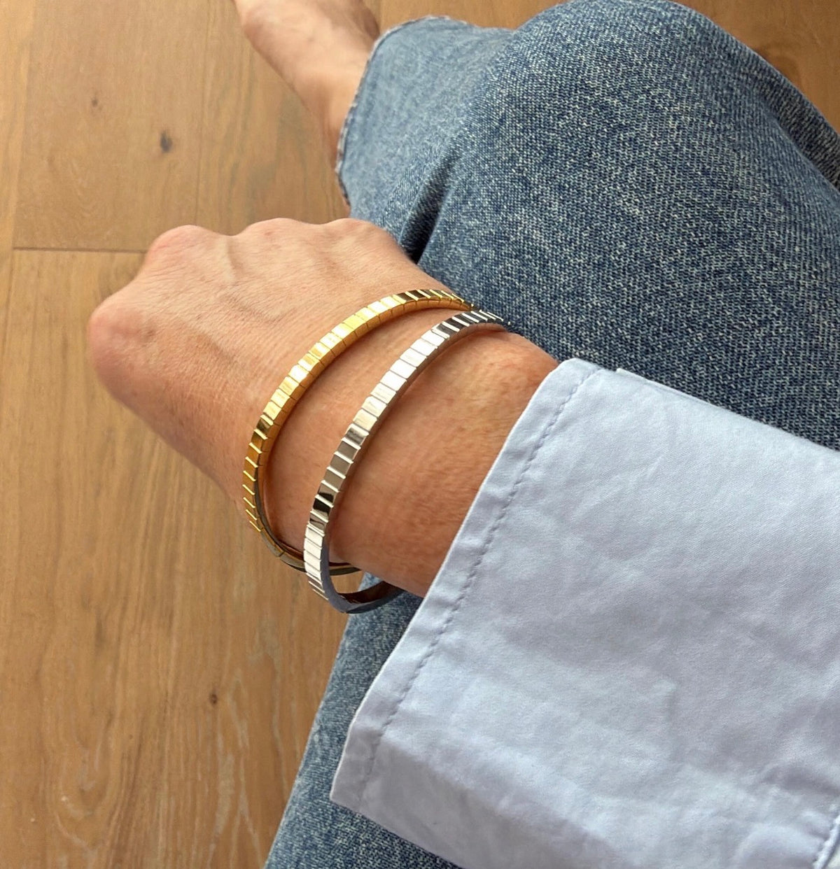 Alexia Hinge Bangle