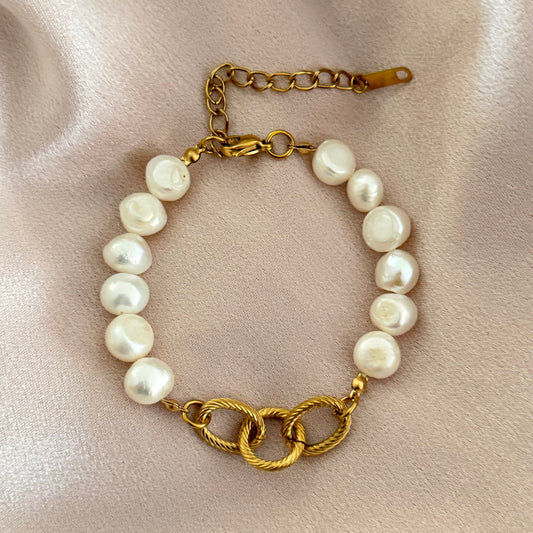 Bianca Pearl Bracelet