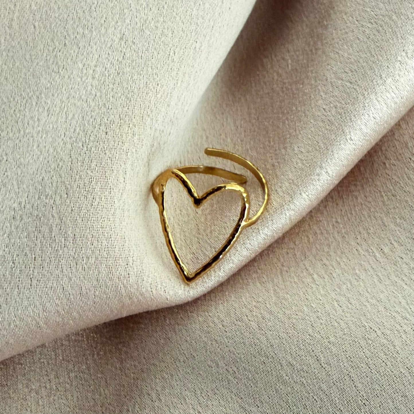Eros Heart Ring