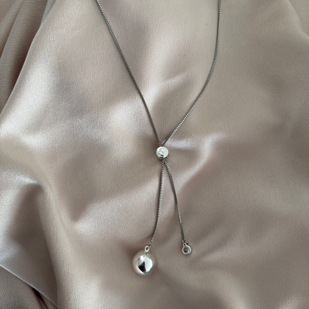 Crystal Charm Baby Feet Bola