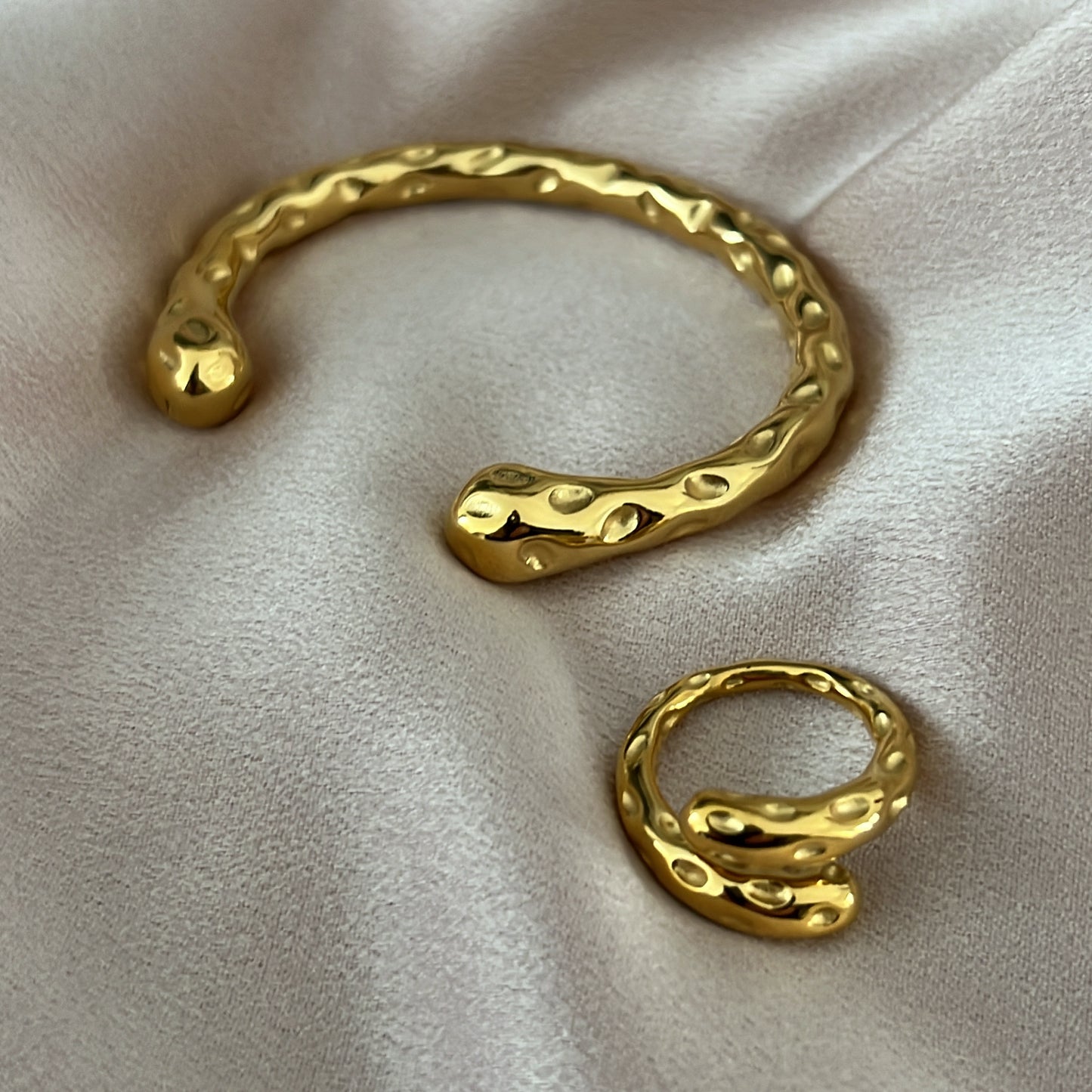 Sabine Hammered Ring