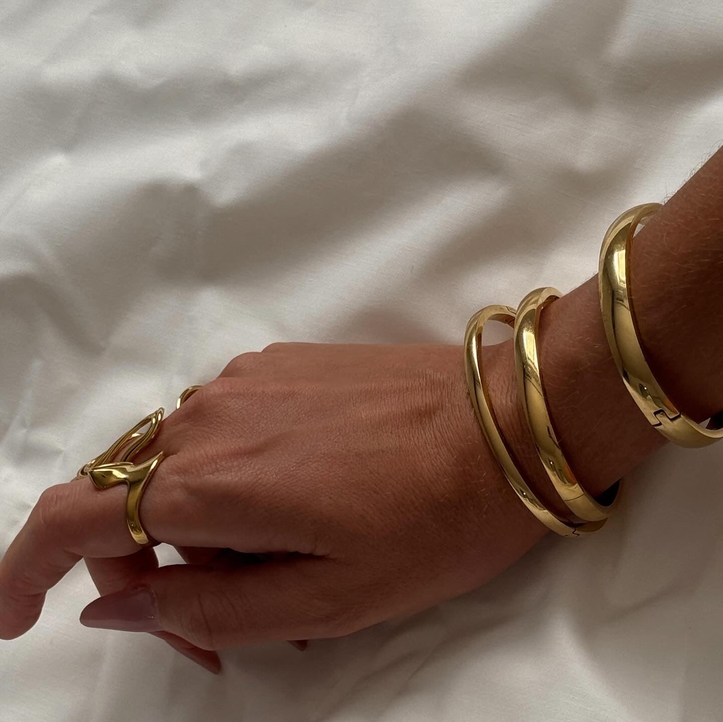 Plain Jane Stainless Steel Bangles