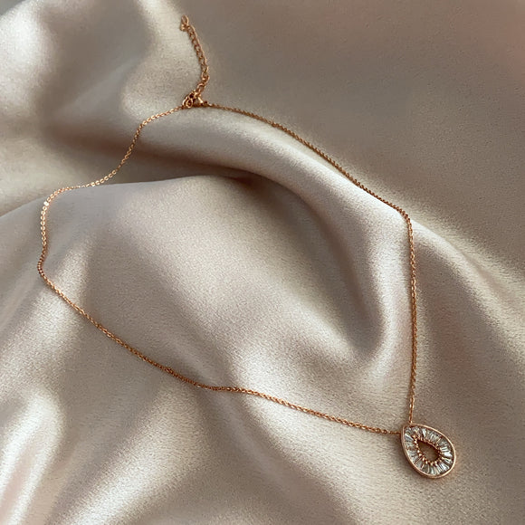 Meghan Drop Pendant Necklace