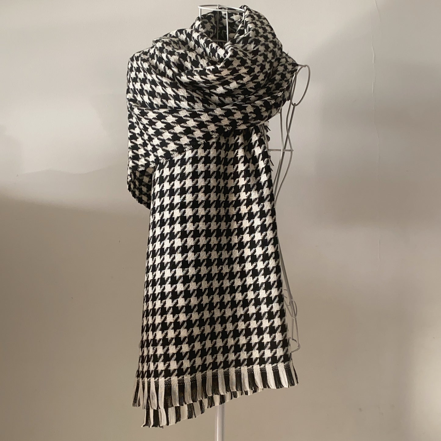 Josephine Dogtooth Scarf