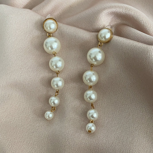 Emma Pearl Earrings